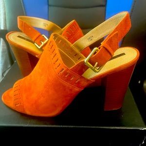 Tahari Womens Maya Rust Suede
Laser Cut Slingback Peep toe Heel